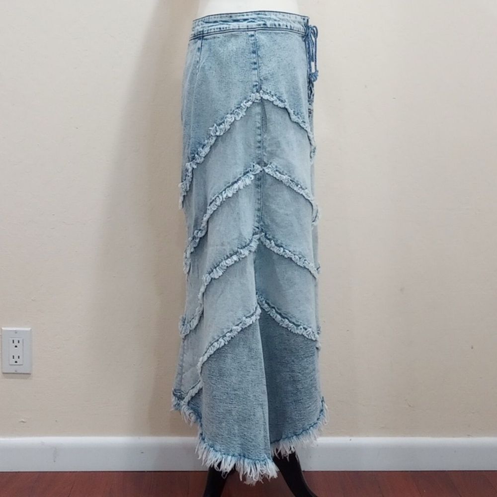 Wash Lab Denim Chevron Raw Hem Maxi Skirt - Size 29 / M - L - Picture 8 of 14